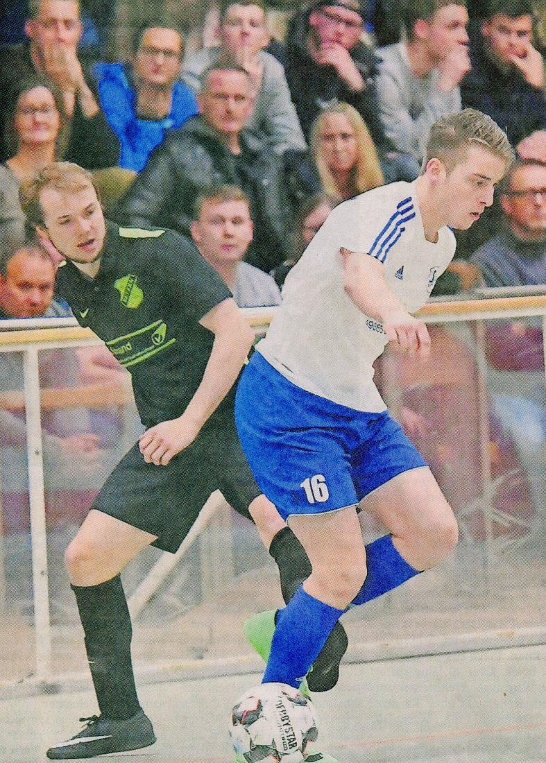 Klarer Sieg im Finale: 2019 hatte der SV Bevern (links Tobias große Macke) das Endspiel gegen den SV Emstek mit 6:1 gewonnen. Archivfoto: Wulfers