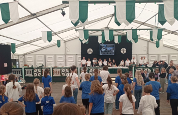 Erster Auftritt als HipHopper