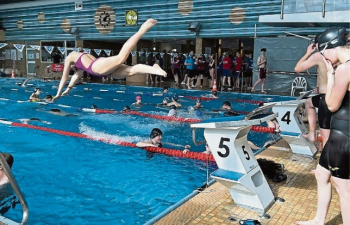 Emsteker schwimmen auf Medaillenplätze
